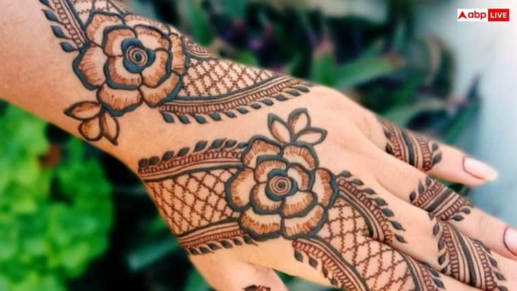 decorate your hands with trending rose mehndi designs Rose Mehndi Design: गुलाबों के डिजाइन से सजाएं अपने हाथ, हर कोई आपके डिजाइन का हो जाएगा दीवाना
