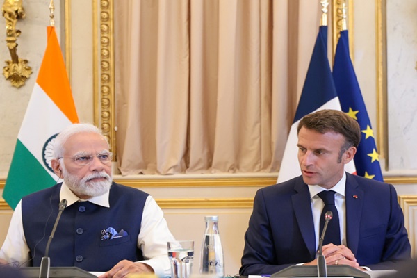 पीएम मोदी और फ्रांसीसी राष्ट्रपति मैक्रों ने यूक्रेन संघर्ष को शीघ्र समाप्त करने पर की चर्चा TODAY TOP NEWS